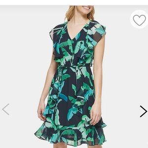 Tommy Hilfiger vneck leaf dress size 6